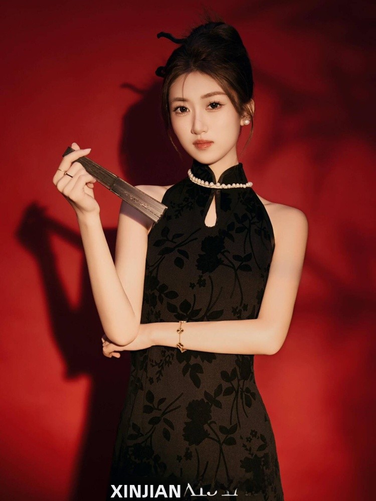 黒のチャイナドレス衣装スタジオテーマオリエンタルな美的センス - Photography Studio のレビューと価格
